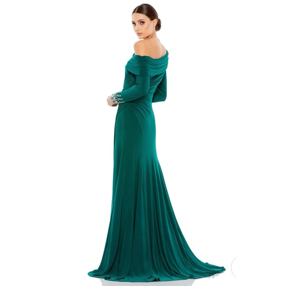 MAC DUGGAL Beaded Cuff Drop Shoulder Faux Wrap Gown NEW Size 12 Emerald Green - Picture 7 of 13